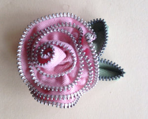 Pink Floral Zipper Pin!