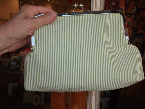 Green Seersucker Pinch Purse!