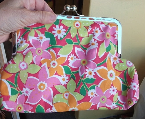  Floral Pinch Purse!